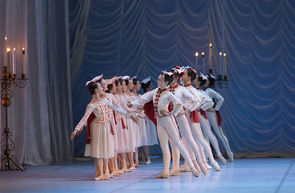 Снимка: КАРМЕН-СЮИТА, ПАХИТА / CARMEN SUITE, PAQUITA