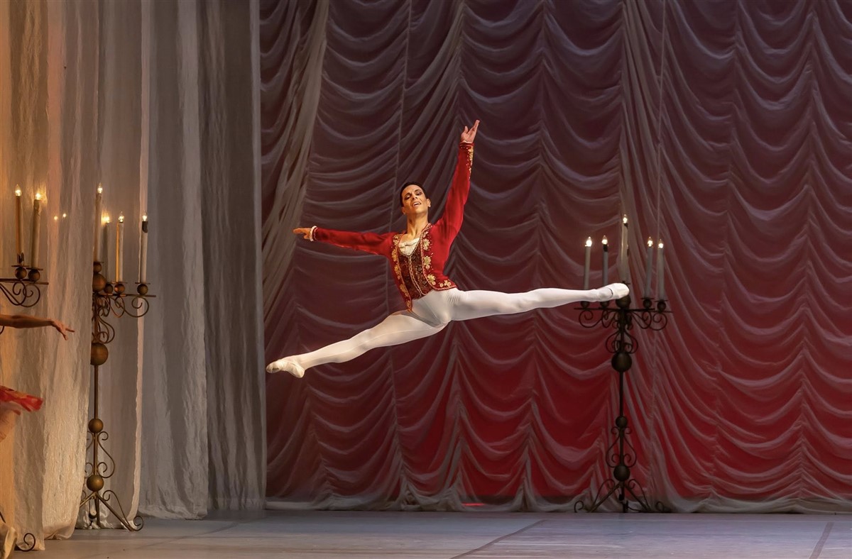 Снимка: КАРМЕН-СЮИТА, ПАХИТА / CARMEN SUITE, PAQUITA