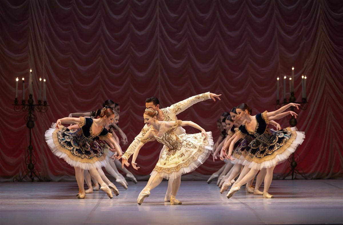 Снимка: КАРМЕН-СЮИТА, ПАХИТА / CARMEN SUITE, PAQUITA