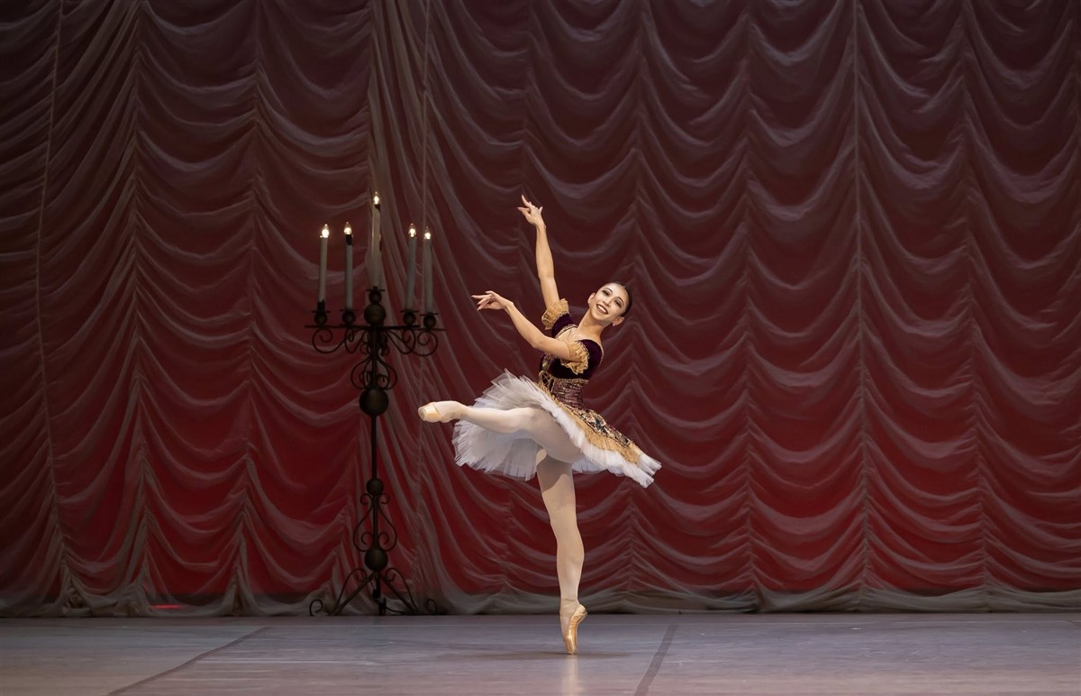 Снимка: КАРМЕН-СЮИТА, ПАХИТА / CARMEN SUITE, PAQUITA