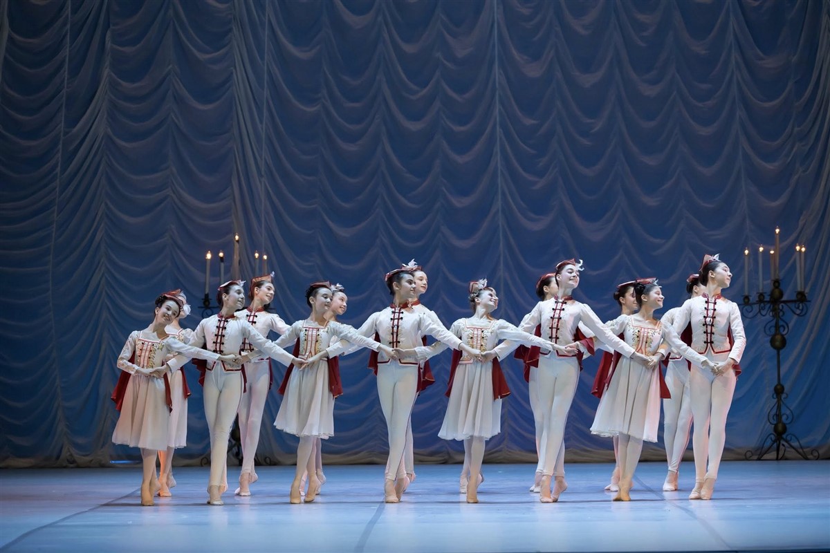 Снимка: КАРМЕН-СЮИТА, ПАХИТА / CARMEN SUITE, PAQUITA