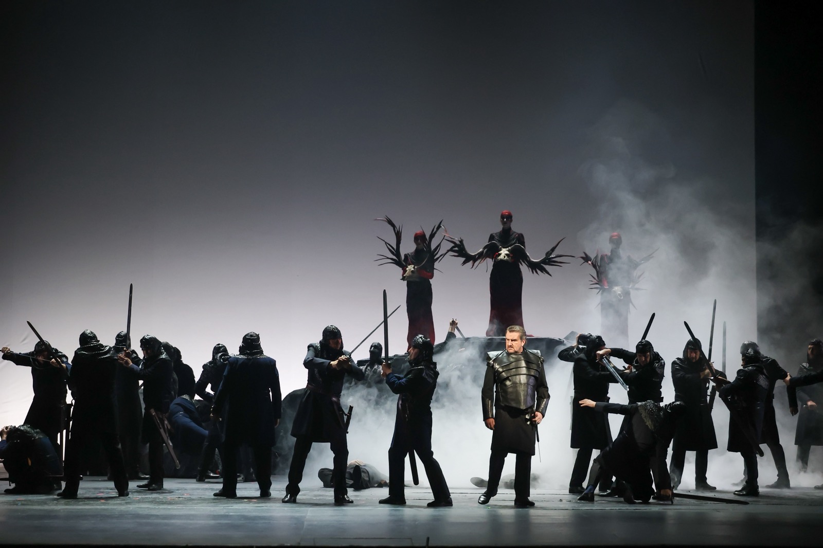 Вечер, изпълнена с емоции, които завладяха сцената и сърцата на публиката