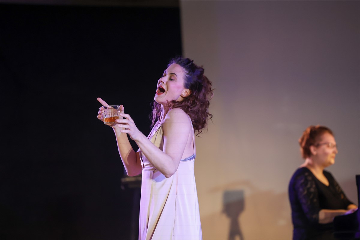 Снимка: АЛМА / ALMA Monodrama by Lyubomir Denev