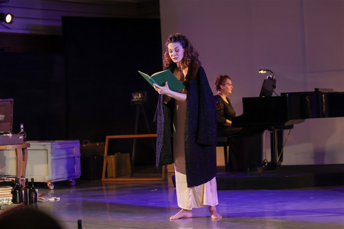 Снимка: АЛМА / ALMA Monodrama by Lyubomir Denev