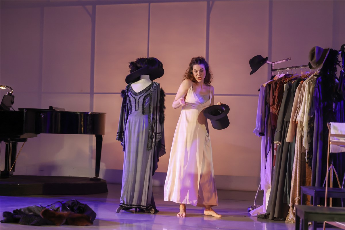 Снимка: АЛМА / ALMA Monodrama by Lyubomir Denev