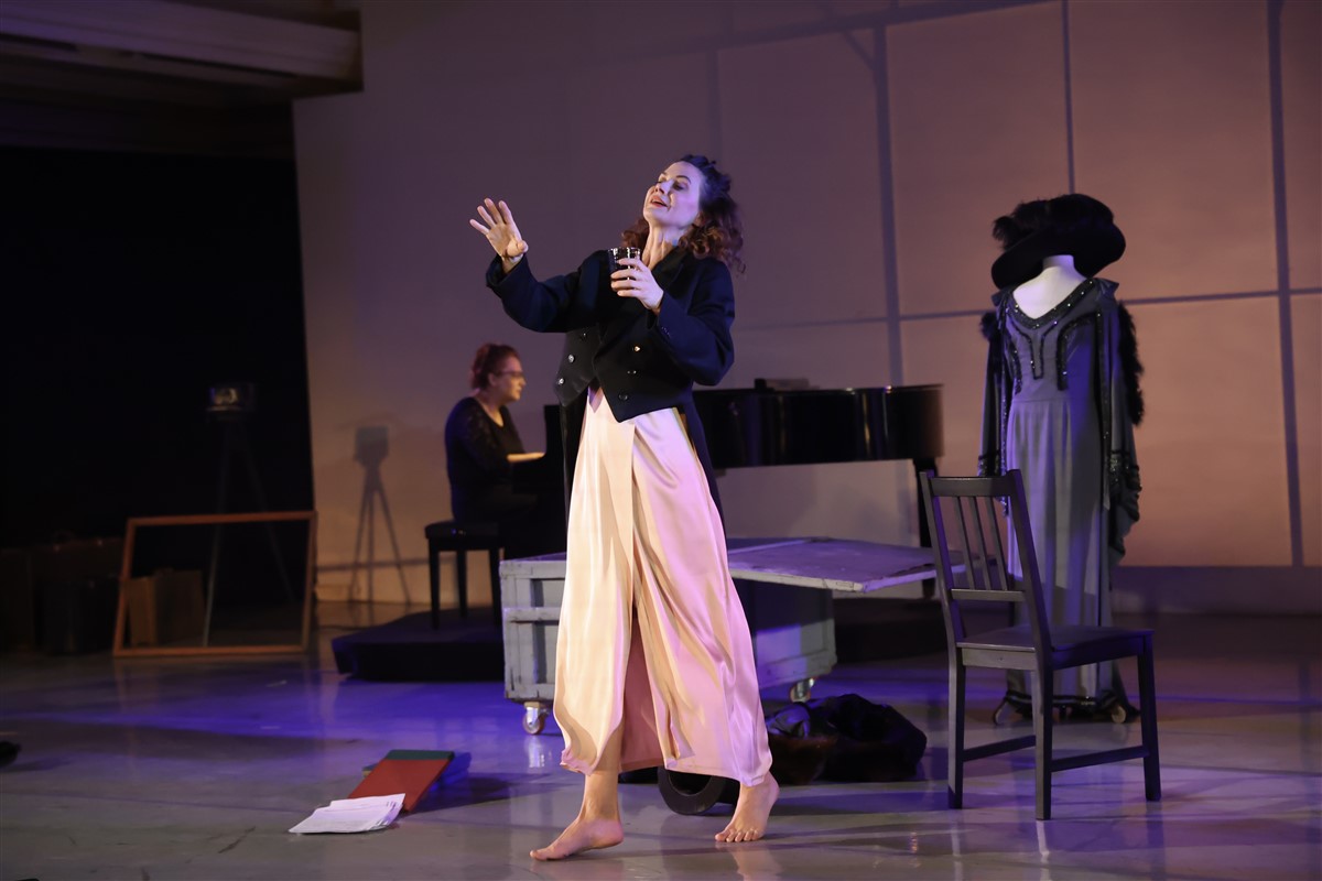 Снимка: АЛМА / ALMA Monodrama by Lyubomir Denev