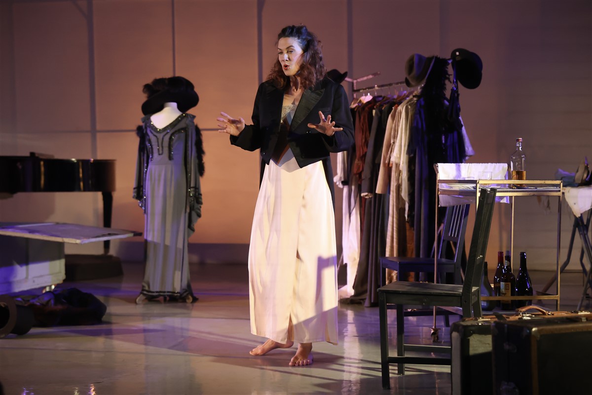 Снимка: АЛМА / ALMA Monodrama by Lyubomir Denev