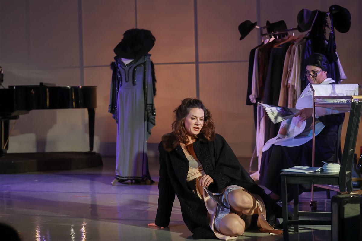 Снимка: АЛМА / ALMA Monodrama by Lyubomir Denev