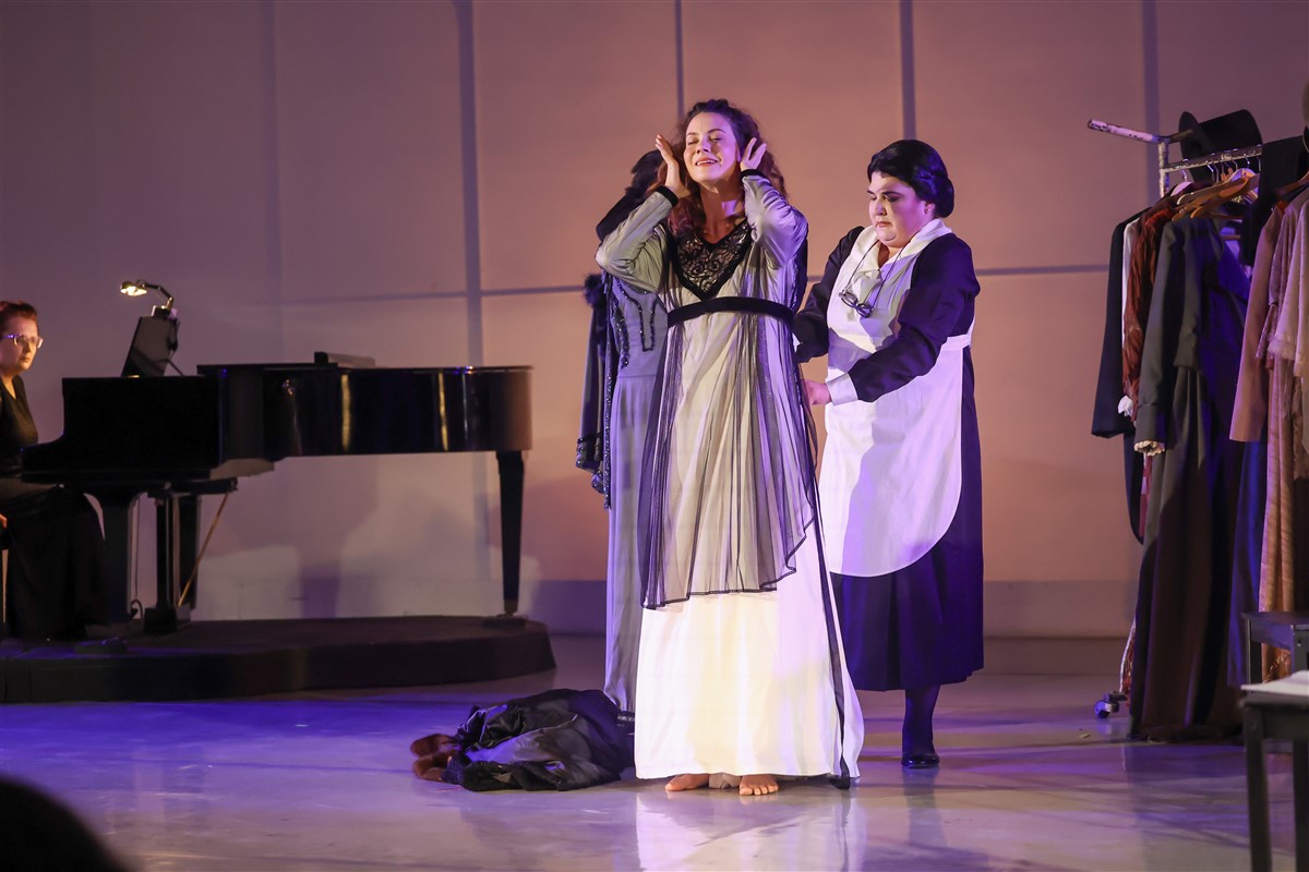 Снимка: АЛМА / ALMA Monodrama by Lyubomir Denev