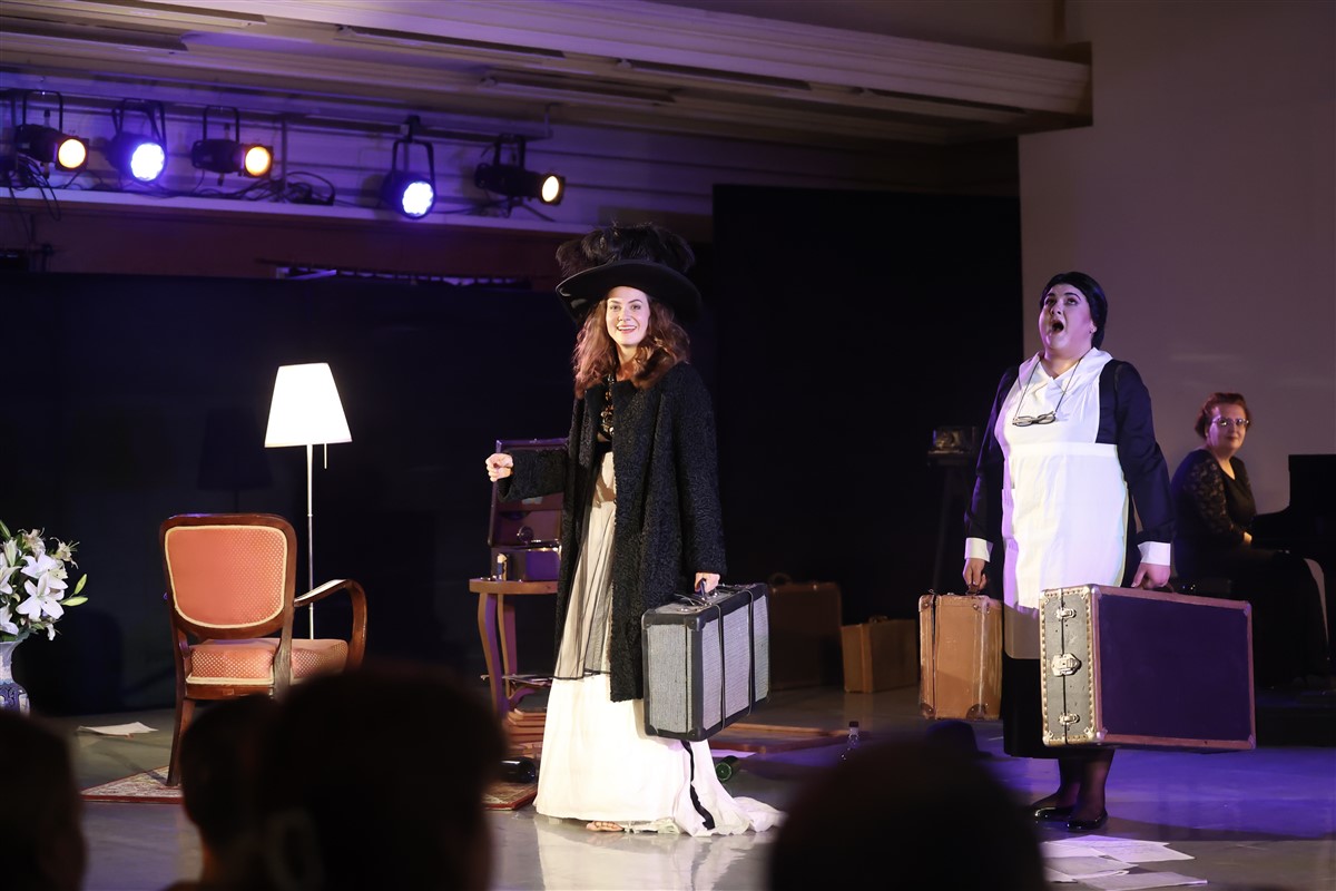 Снимка: АЛМА / ALMA Monodrama by Lyubomir Denev