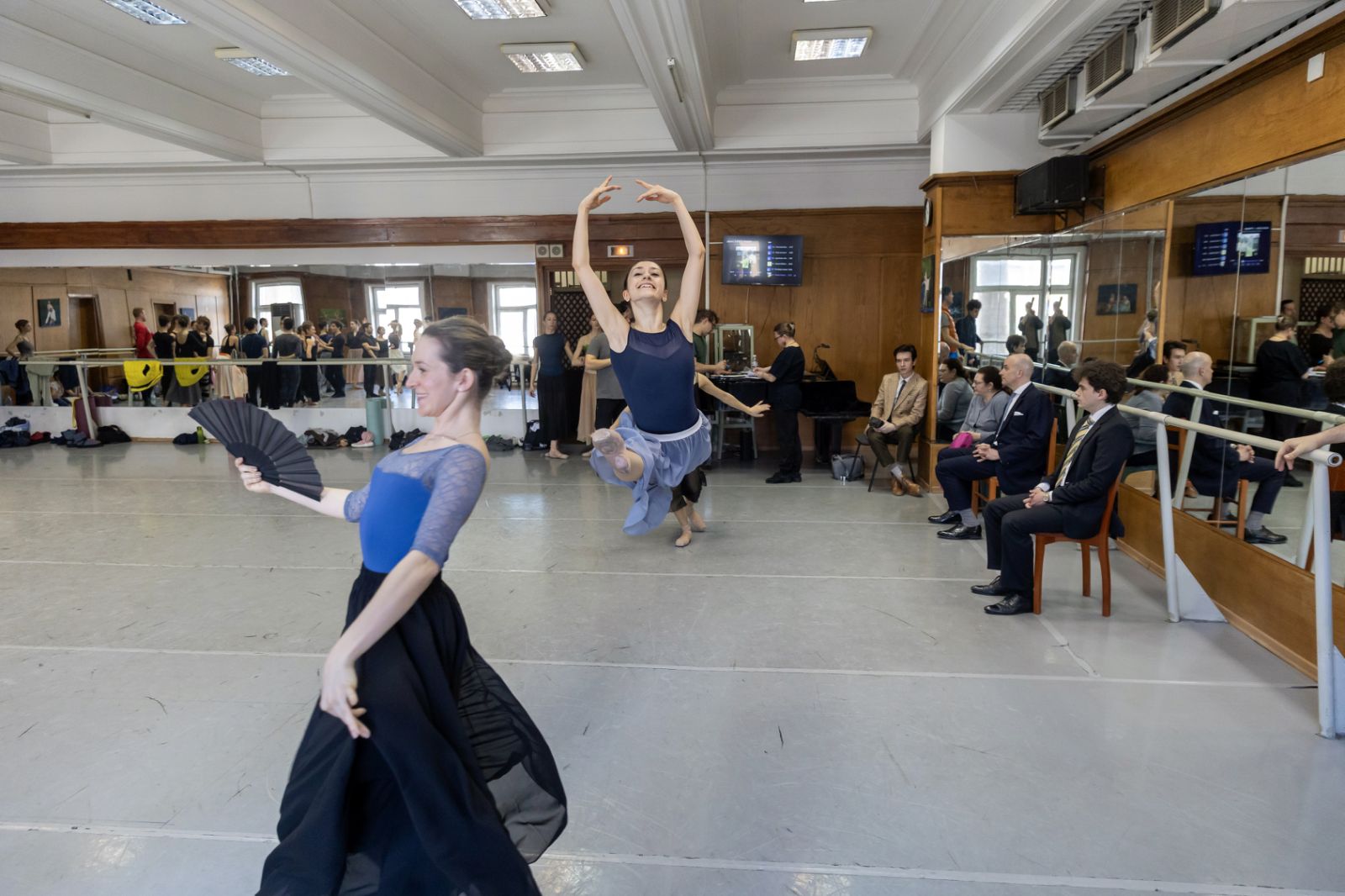 Снимка: Посещения на посланика на Великобритания в Софийската опера