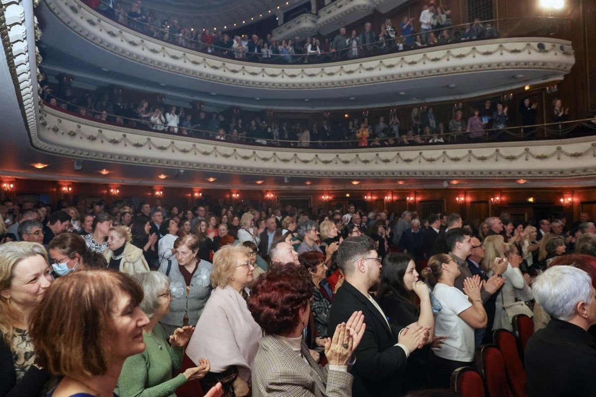 Снимка: Избрани моменти от изумителния гала концерт на Джесика Прат в Софийската опера под диригентството на Даниел Орен