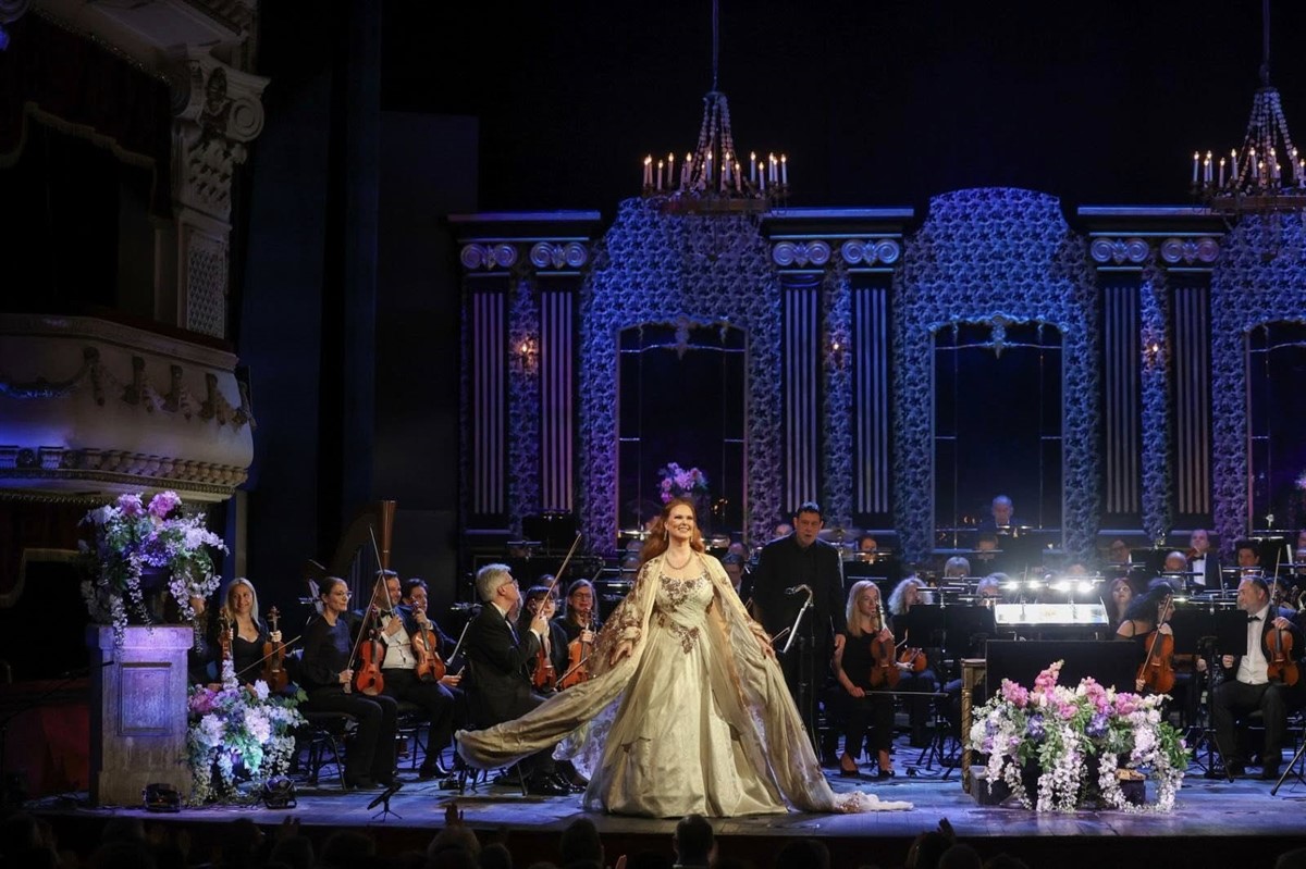 Снимка: Избрани моменти от изумителния гала концерт на Джесика Прат в Софийската опера под диригентството на Даниел Орен