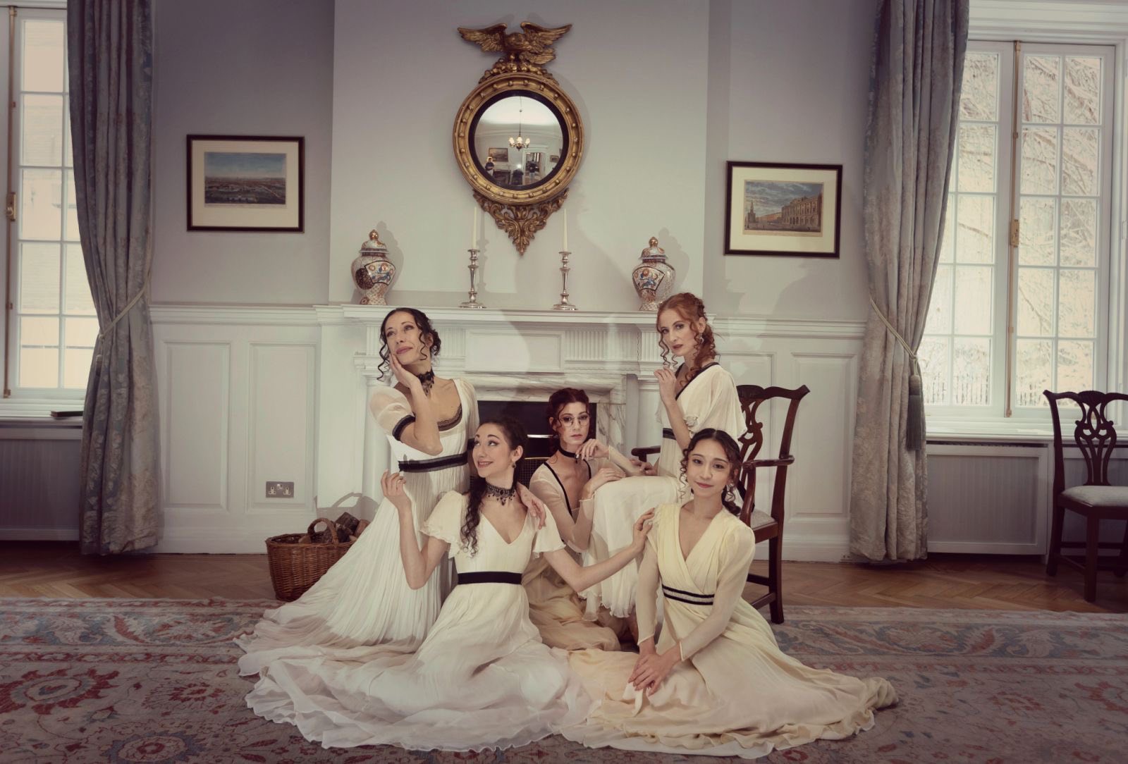 Снимка: На снимките са петте сестри Бенет, в чиито роли ще влязат Марта Петкова, Катерина Петрова, Вяра Иванчева, Ами Иноуе и Полина Иванова