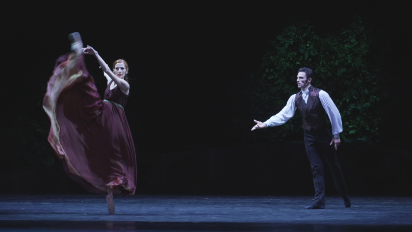 Снимка: Премиерата на спектакъла „Гордост и предразсъдъци“ е тази вечер