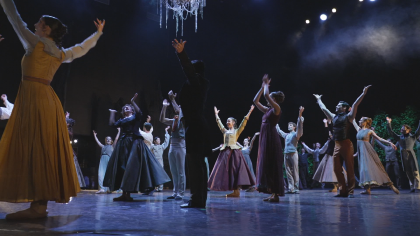 Снимка: Премиерата на спектакъла „Гордост и предразсъдъци“ е тази вечер