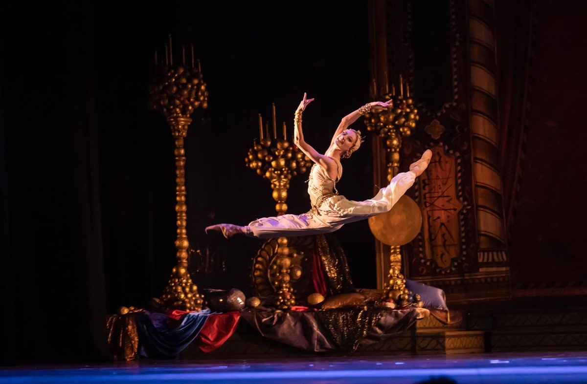 Снимка: „Балетен артист на годината” е Марта Петкова