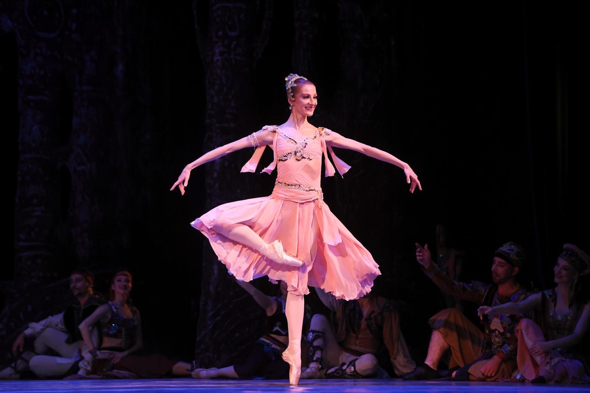 Снимка: „Балетен артист на годината” е Марта Петкова