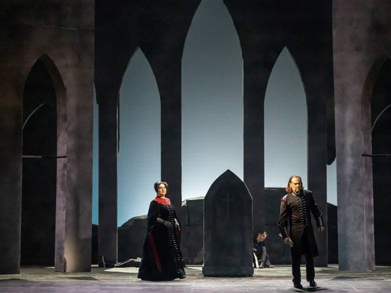 Символи, дуалност и мащаб