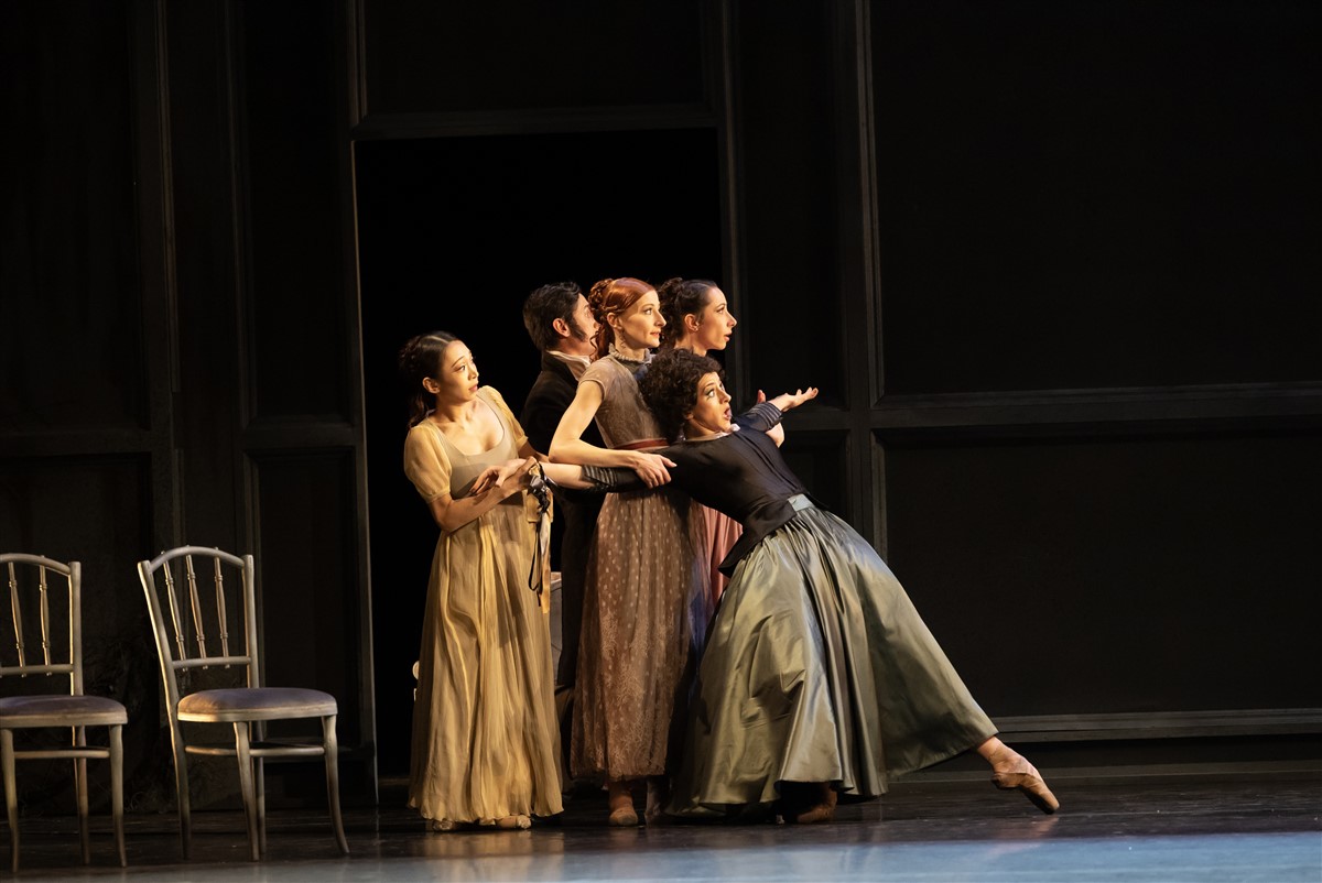 Photo: ГОРДОСТ И ПРЕДРАЗСЪДЪЦИ / PRIDE AND PREJUDICE