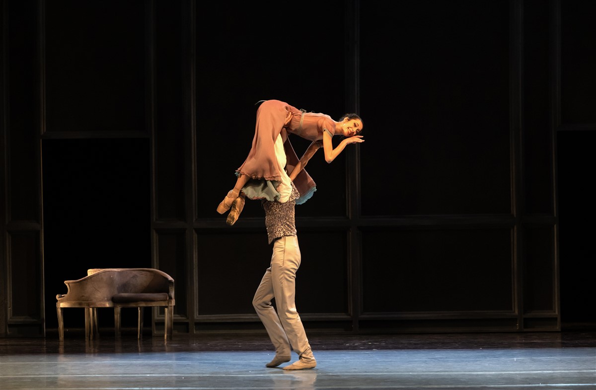 Photo: ГОРДОСТ И ПРЕДРАЗСЪДЪЦИ / PRIDE AND PREJUDICE