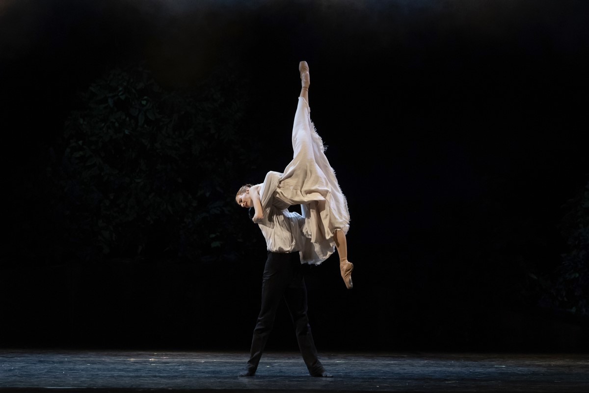 Photo: ГОРДОСТ И ПРЕДРАЗСЪДЪЦИ / PRIDE AND PREJUDICE