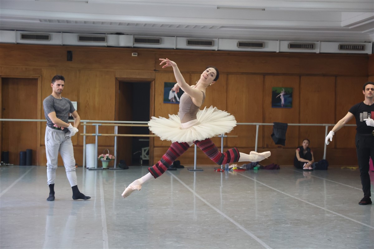 Снимка: Световнопризнатата примабалерина Мая Макатели