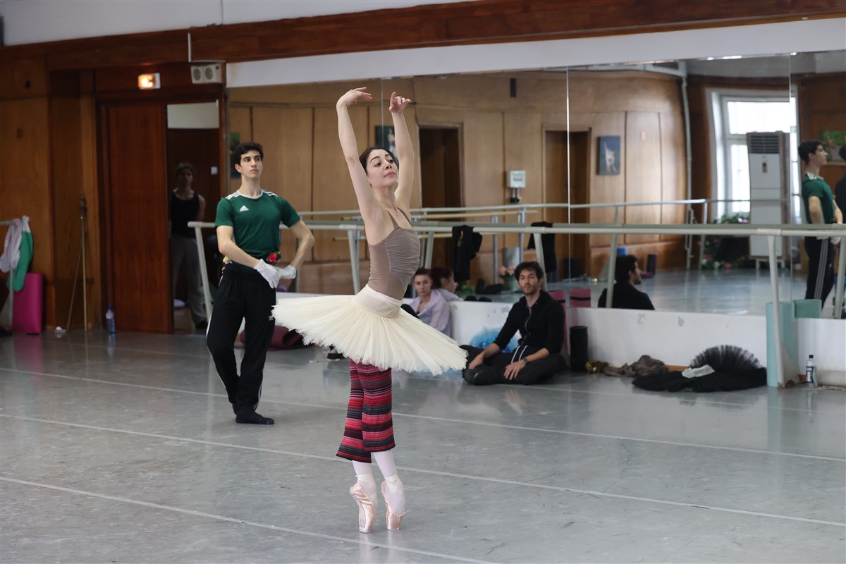 Снимка: Световнопризнатата примабалерина Мая Макатели