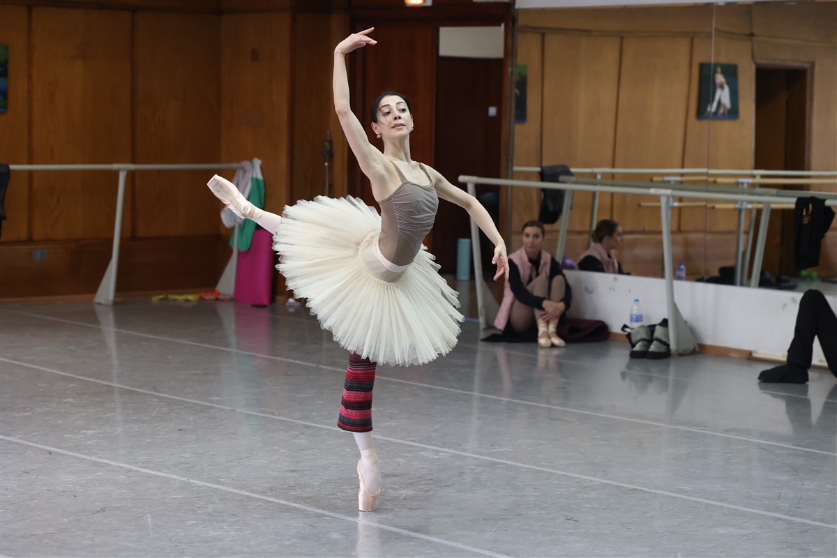 Снимка: Световнопризнатата примабалерина Мая Макатели