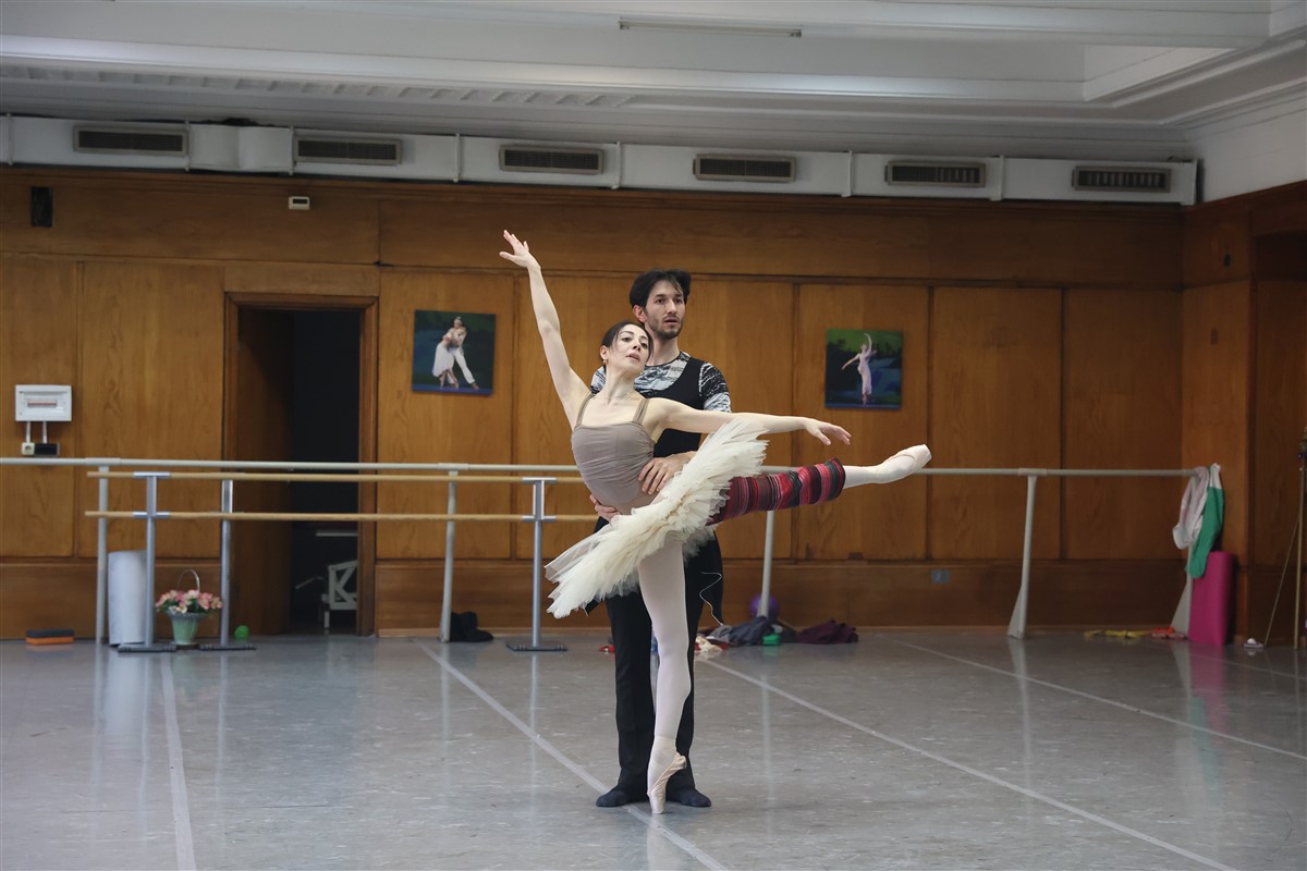 Снимка: Световнопризнатата примабалерина Мая Макатели