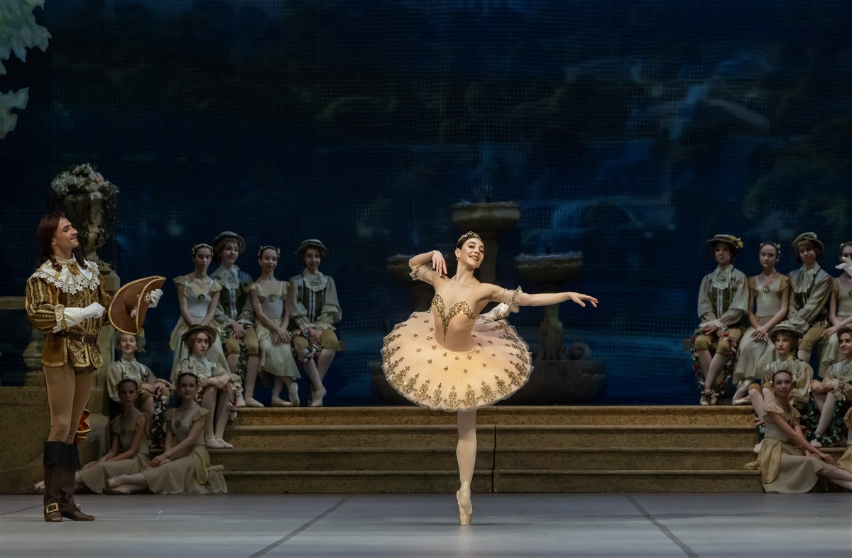 Припомняме великолепни моменти от 17 април, спектакъл на „Спящата красавица“