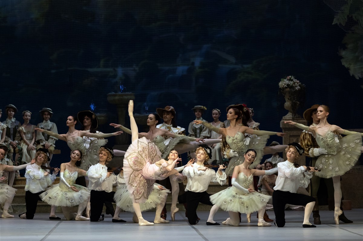 Photo: СПЯЩАТА КРАСАВИЦА / SLEEPING BEAUTY Ballet by Pyotr Ilyich Tchaikovsky