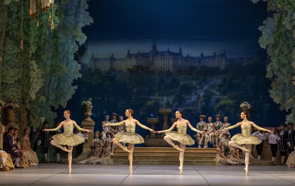 Photo: СПЯЩАТА КРАСАВИЦА / SLEEPING BEAUTY Ballet by Pyotr Ilyich Tchaikovsky