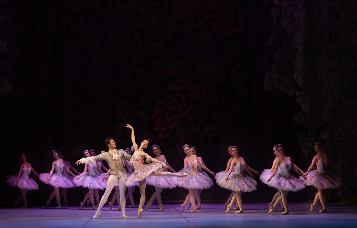 Photo: СПЯЩАТА КРАСАВИЦА / SLEEPING BEAUTY Ballet by Pyotr Ilyich Tchaikovsky