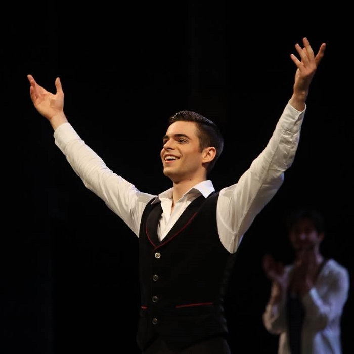 Най-младият балетист на Софийската опера избра София пред Чикаго