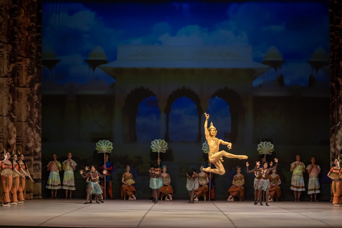 Снимка: БАЯДЕРКА / LA BAYADÈRE Ballet by Ludwig Minkus