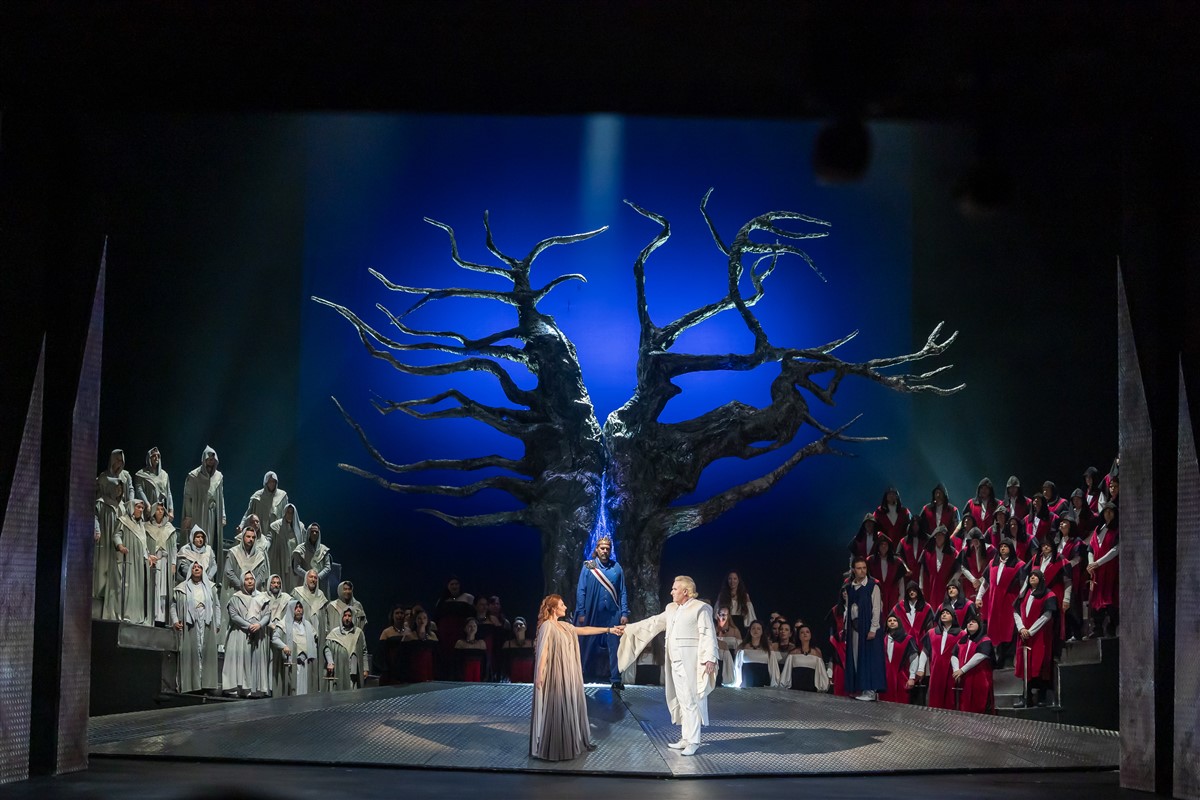 Снимка: ЛОЕНГРИН / LOHENGRIN Richard Wagner