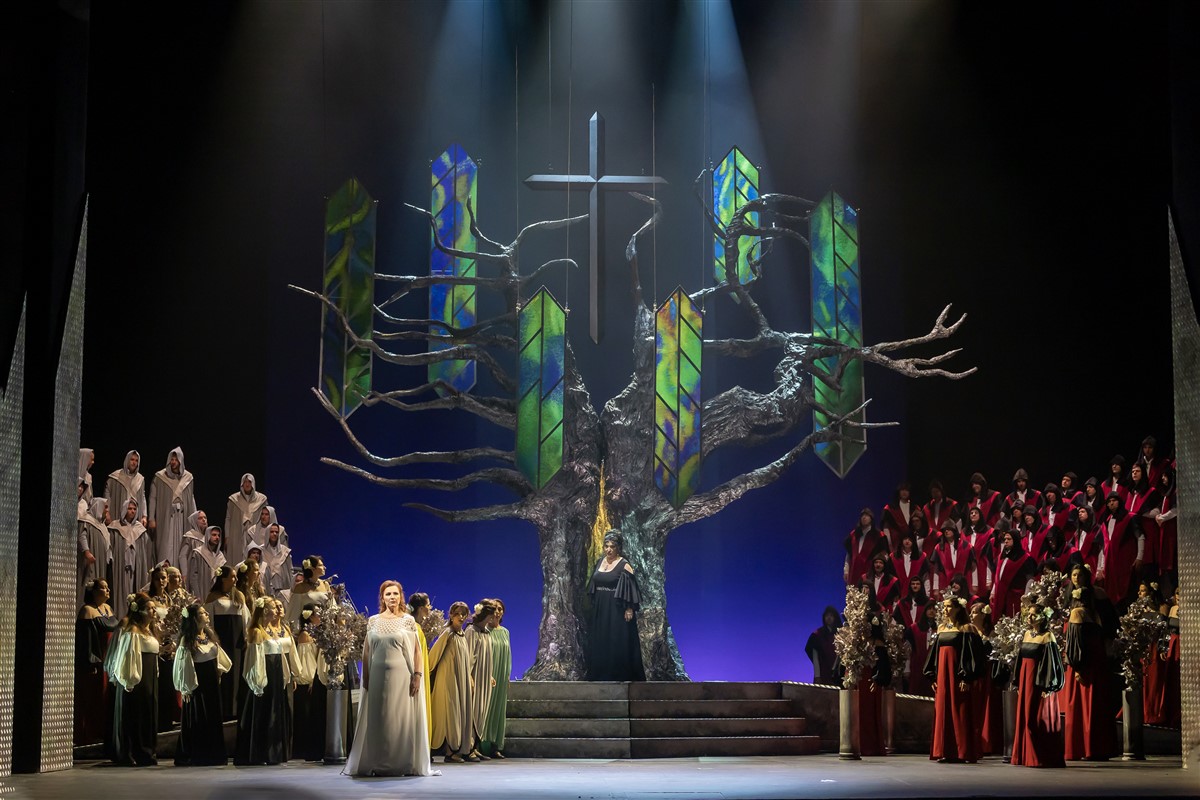 Снимка: ЛОЕНГРИН / LOHENGRIN Richard Wagner