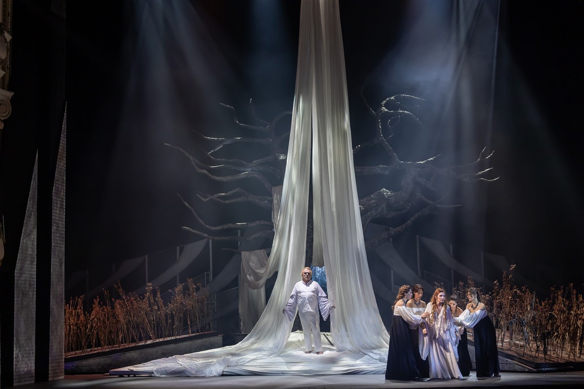 Снимка: ЛОЕНГРИН / LOHENGRIN Richard Wagner