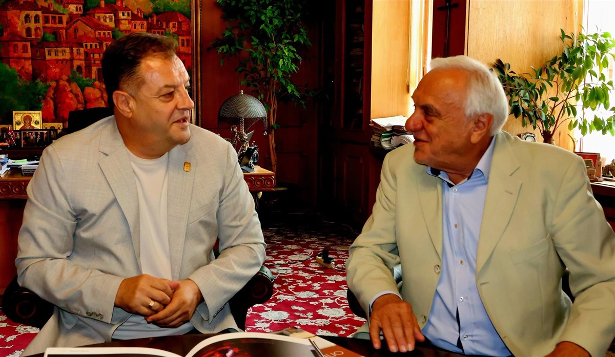 Снимка: Маестро Пламен Карталов:  „Със „Сцена на вековете“ и Велико Търново се ражда операта на открито в България“