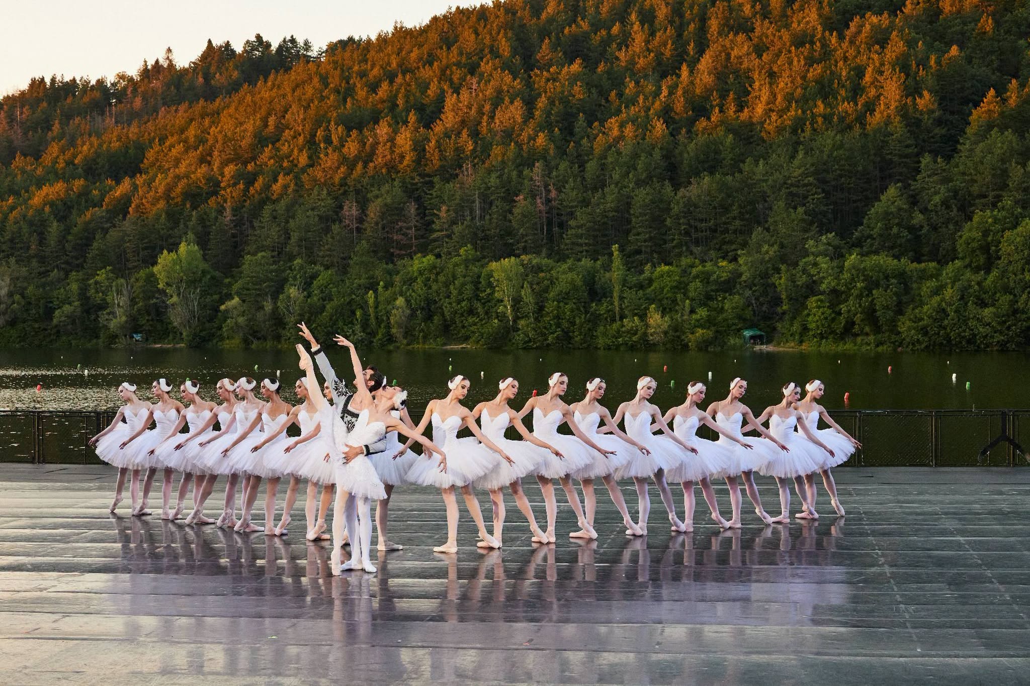 Sharing photos from the ballet 'Swan Lake' on July 10th 🦢✨️