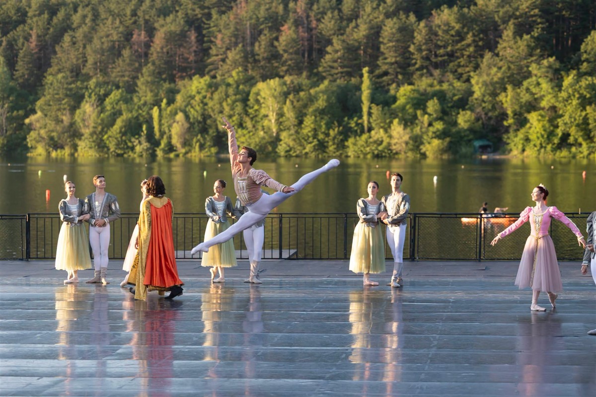 Photo: „Лебедово езеро“ на Панчарево