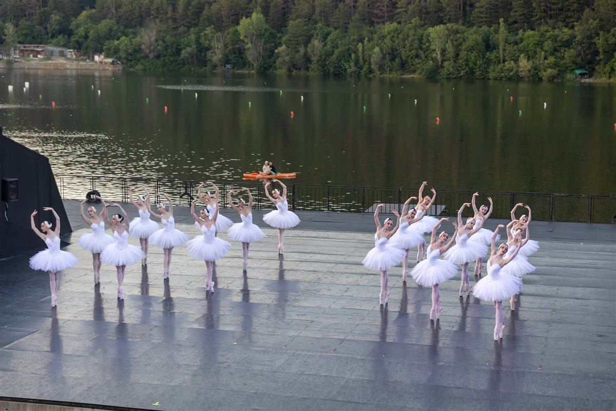 Photo: „Лебедово езеро“ на Панчарево