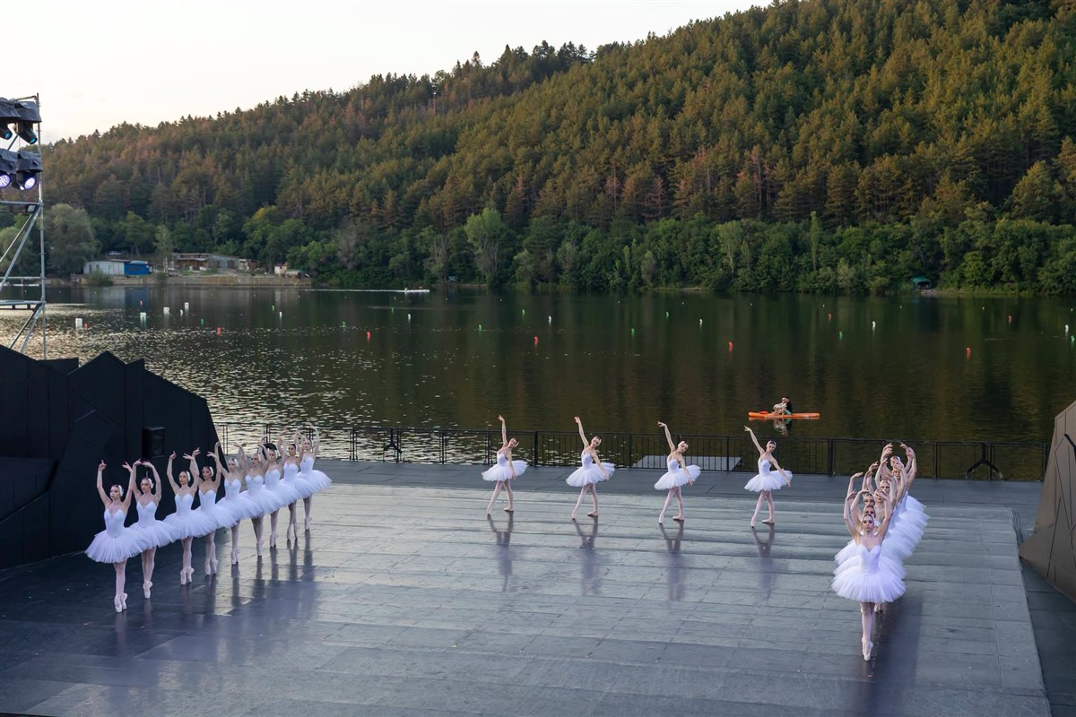 Photo: „Лебедово езеро“ на Панчарево