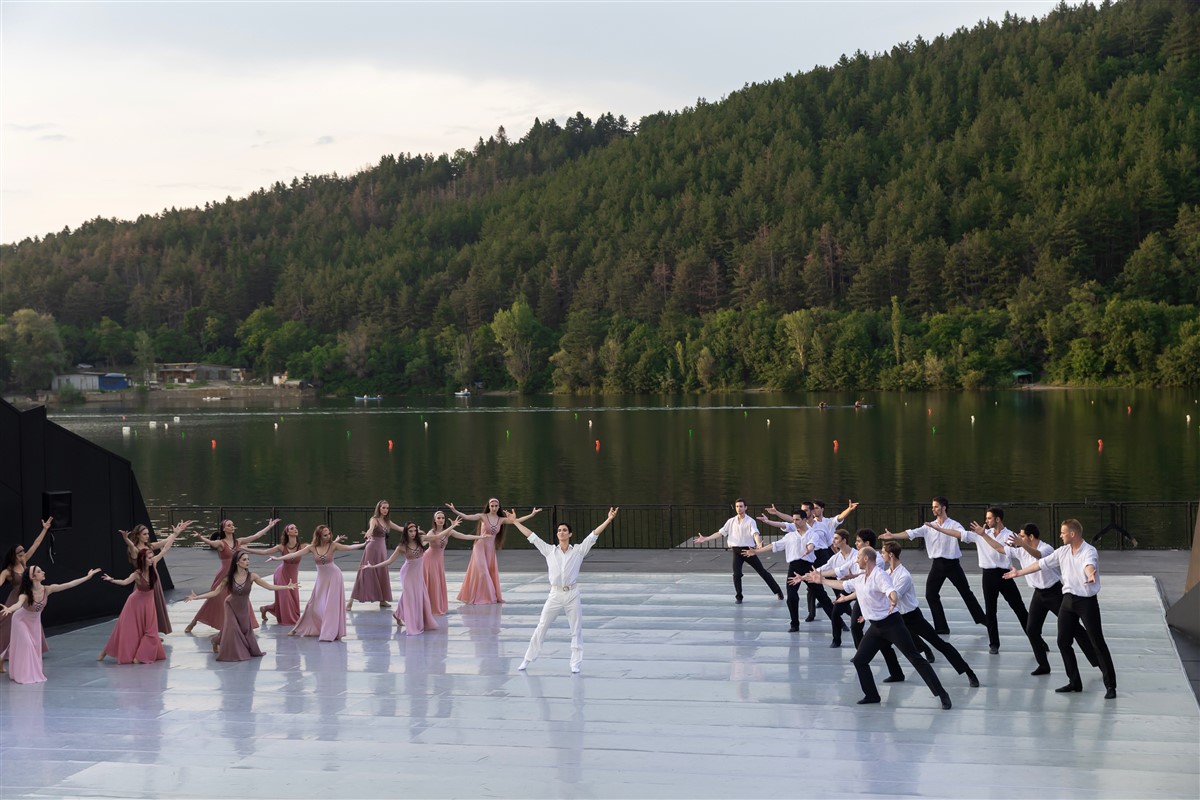 Снимка: ЗОРБА ГЪРКЪТ / ZORBA THE GREEK Ballet by Mikis Theodorakis