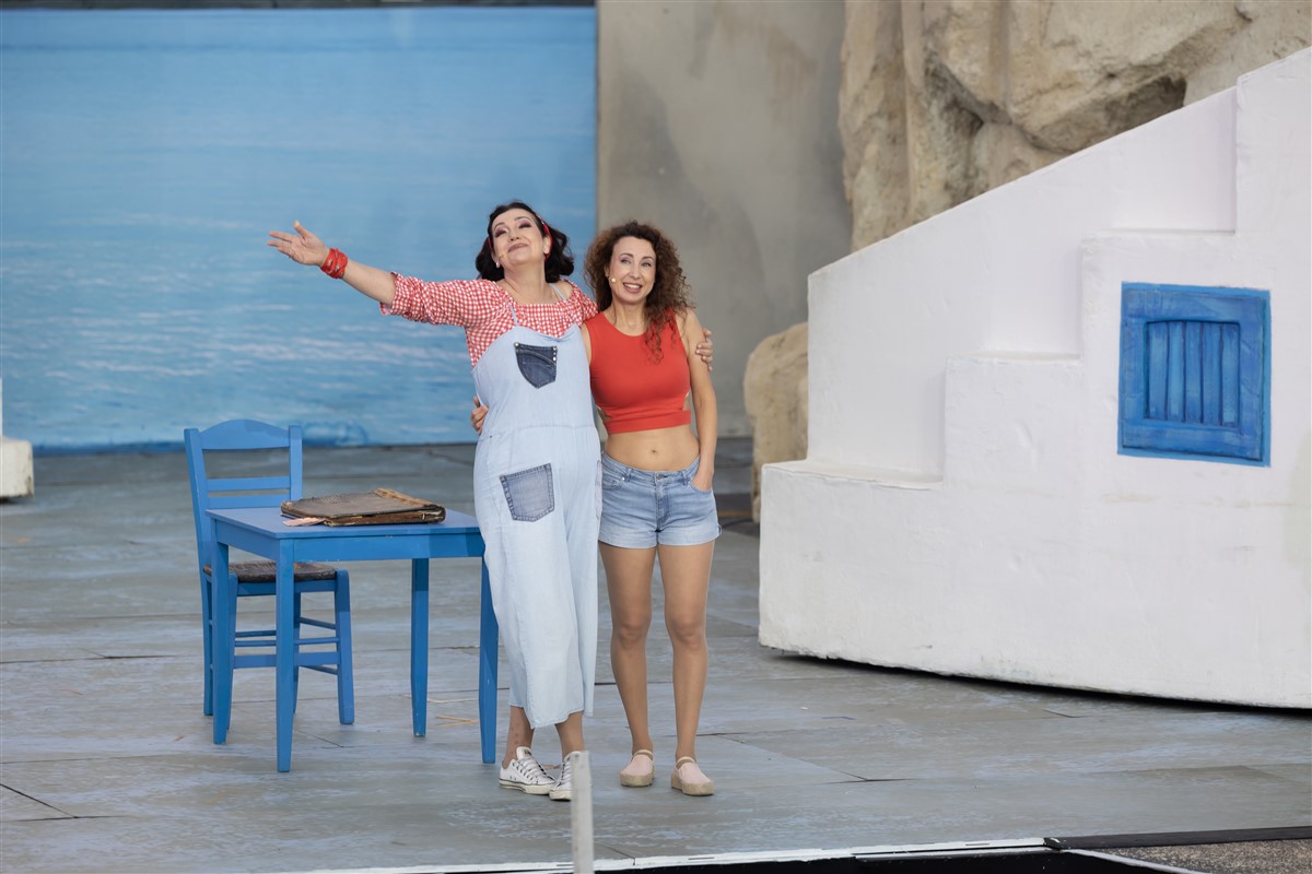 Снимка: MAMMA MIA! - ОПЕРА НА ПЛОЩАДА - пл. "Св.Александър Невски"