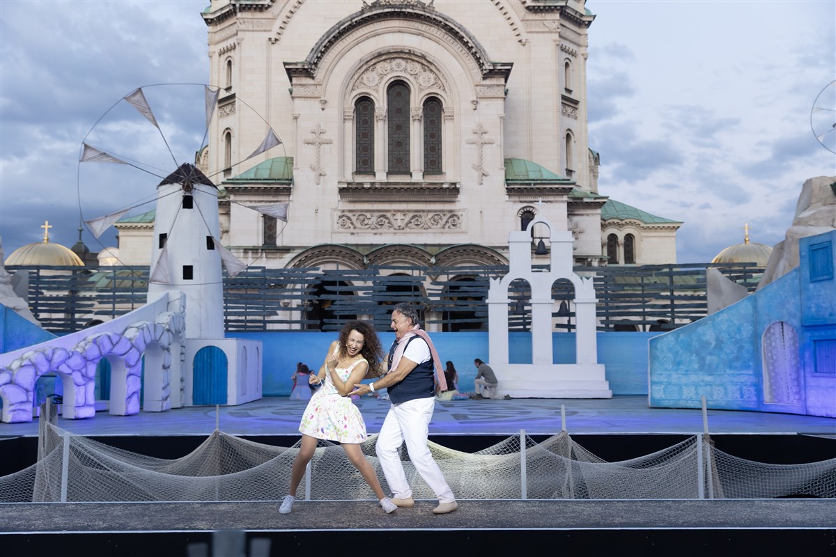 Снимка: MAMMA MIA! - ОПЕРА НА ПЛОЩАДА - пл. "Св.Александър Невски"