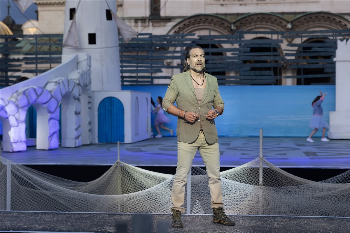 Снимка: MAMMA MIA! - ОПЕРА НА ПЛОЩАДА - пл. "Св.Александър Невски"