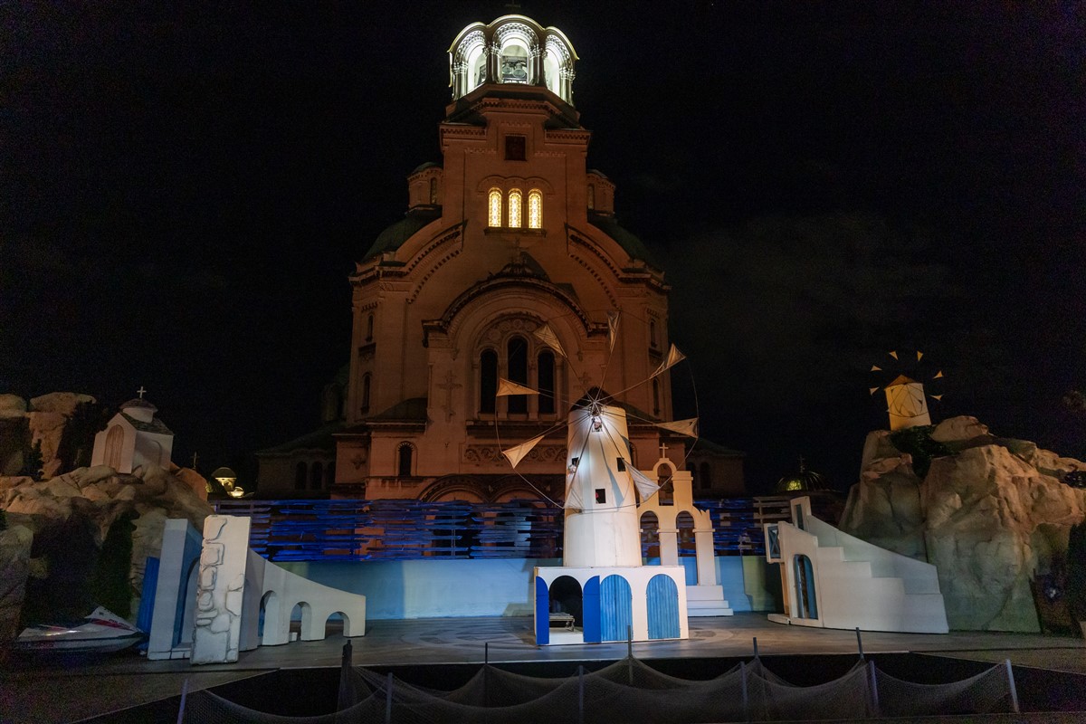 Снимка: MAMMA MIA! - ОПЕРА НА ПЛОЩАДА - пл. "Св.Александър Невски"
