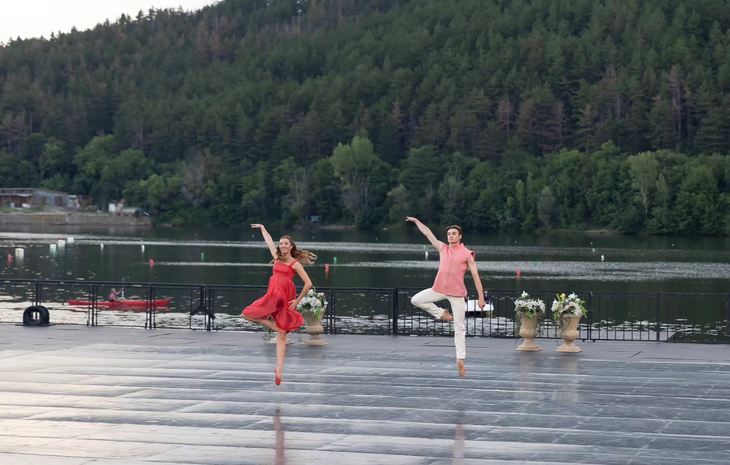 Снимка: СЪН В ЛЯТНА НОЩ - A Midsummer Night's Dream - William Shakespeare. Ballet by Felix Mendelssohn